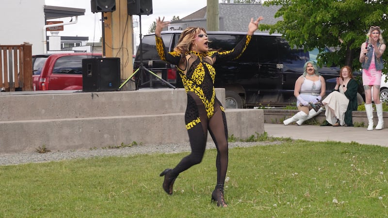 A drag queen dancing