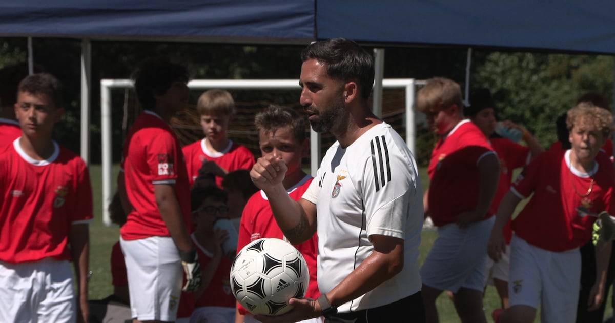 Benfica vem à Esplanada para Acampamento de Verão Juvenil