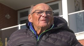 Senior struggles with ‘being alone all the time’ as older Canadians face homelessness 