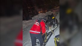 Skiers rescued off Okanagan mountain in heavy snow 