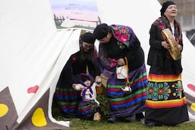 Cree child takes first steps on Parliament Hill in historic ceremony