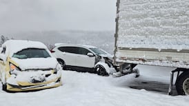 Coquihalla Hwy. reopened after weekend crashes, snowfall warning still in effect
