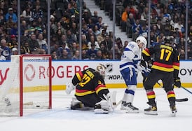 Nikita Kucherov, Anthony Cirelli lead Tampa Bay Lightning past Vancouver Canucks 6-2