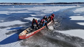‘Never let go of the boat’: Inside Quebec City’s extreme ice canoe race