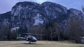 Squamish Search and Rescue deals with back-to-back calls on Stawamus Chief