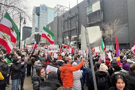 Some Canadians manage to contact family in Iran for first time in days amid protests