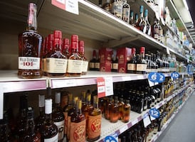 Majority of Canadians still support boycotting U.S.: Nanos survey