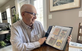 ‘A lifetime of achievement’: Sask. sports card collector bids farewell to prized possessions