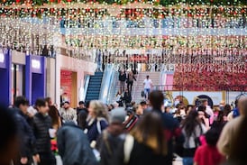 Boxing Day draws shoppers despite poor weather in Toronto, much of Ontario