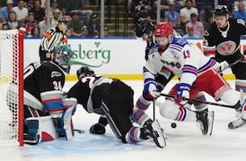 Kitchener Rangers rout Kelowna Rockets 5-0 to open Memorial Cup
